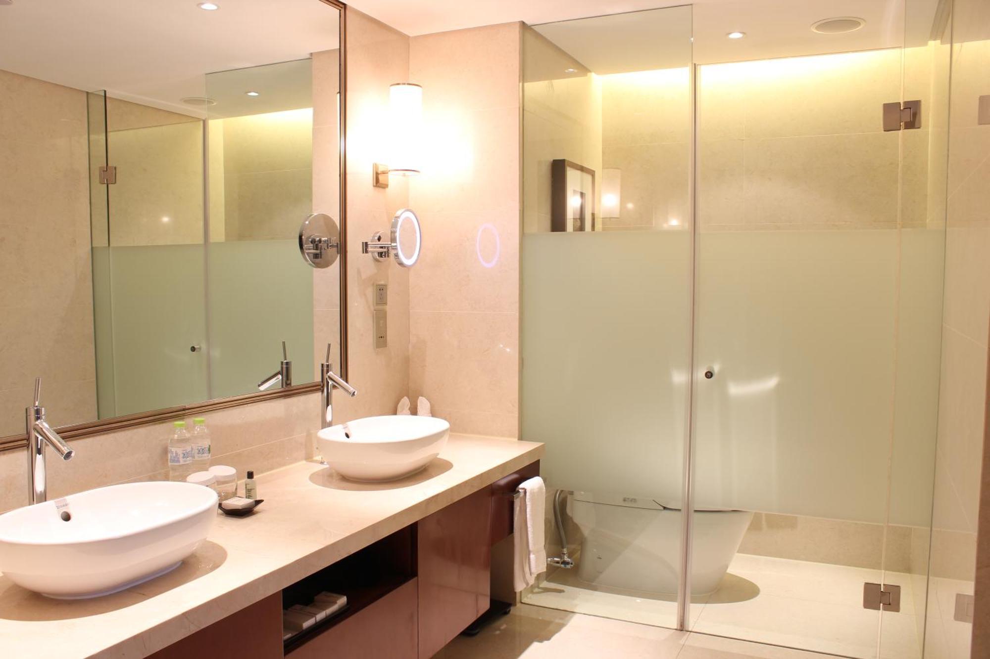 Hilton Nanjing Riverside מראה חיצוני תמונה